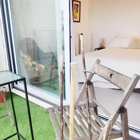 Elegant Warm 2 Bedroom In The 15th District Of * Paris