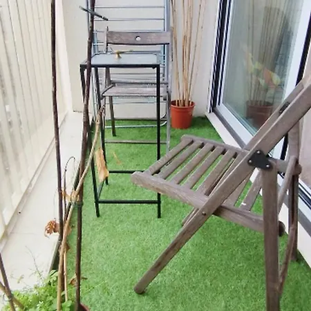 Elegant Warm 2 Bedroom In The 15th District Of * Paris
